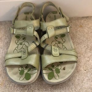 Merrell Move waterproof strap outdoor sandals